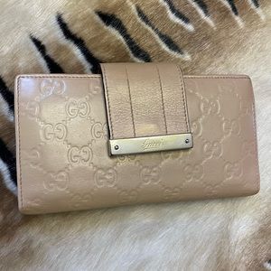 Authentic Vintage Gucci GG Leather Bifold Wallet - EUC
